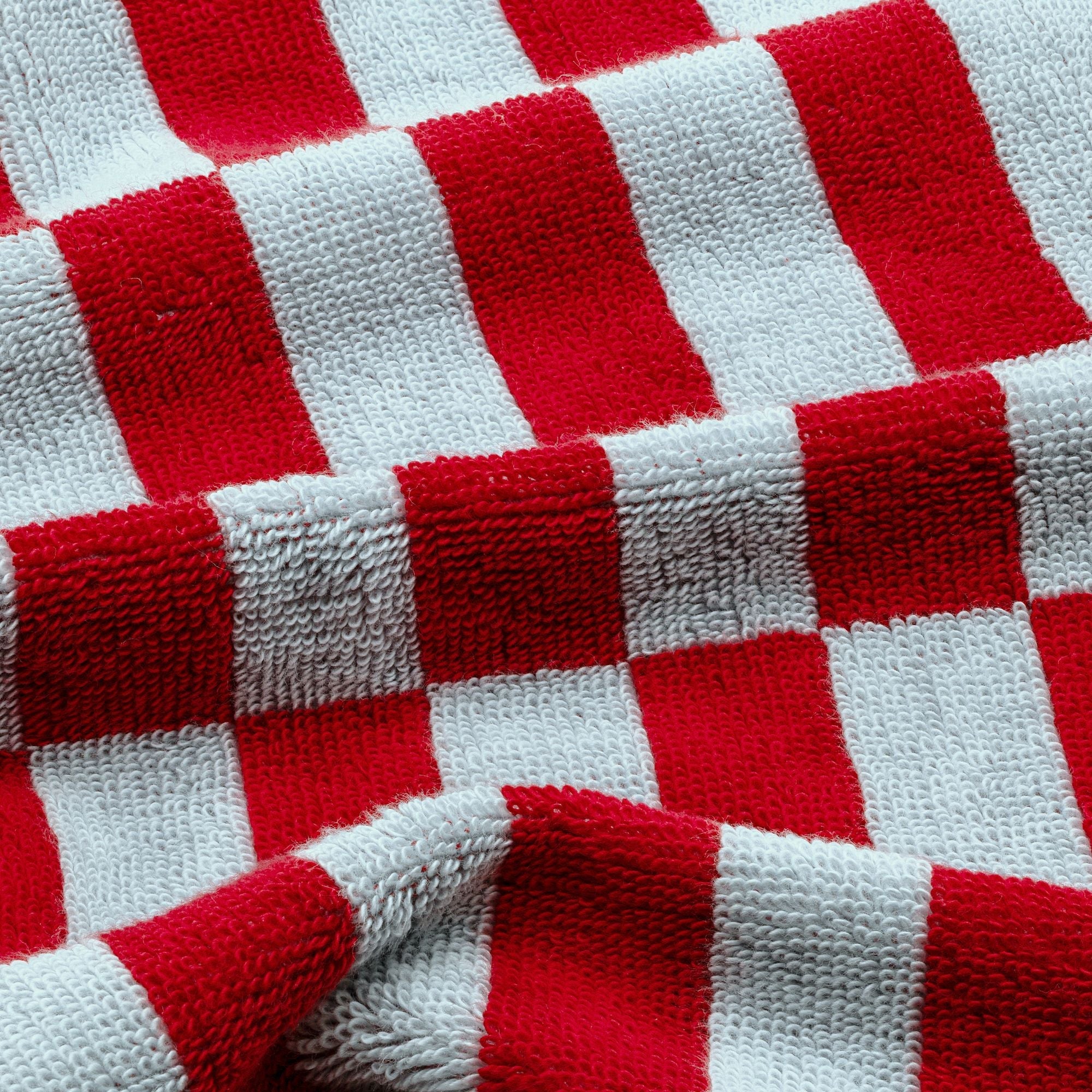 Soft Pietra Australian Cotton towel from Italic, showing plush texture and elegant design on a neutral background.