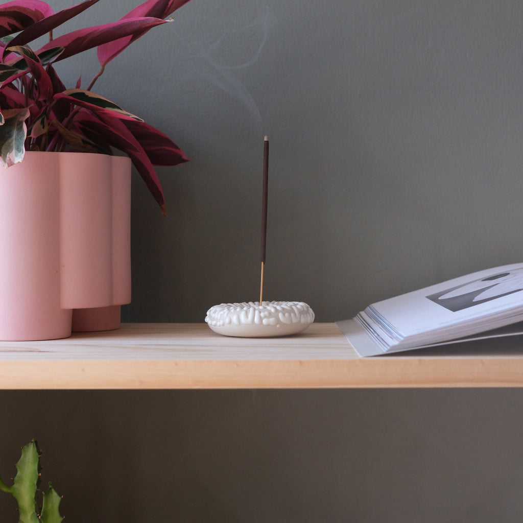 White Eve Incense sticks from Misewell in a white container, designed for home aromatherapy and decorative home accessories.